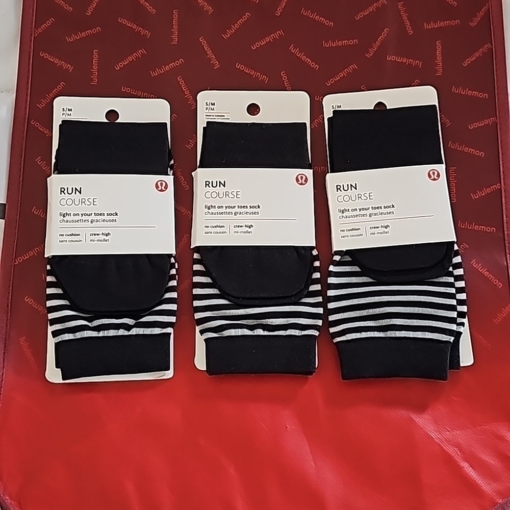 * NWT LULULEMON 3 Pairs RUN COURSE Light On Your Toes MESH BLACK S/M Socks